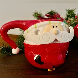 Set of 2 Santa Beard with hat handle coffee mugs! Perfect condition deep mugs.